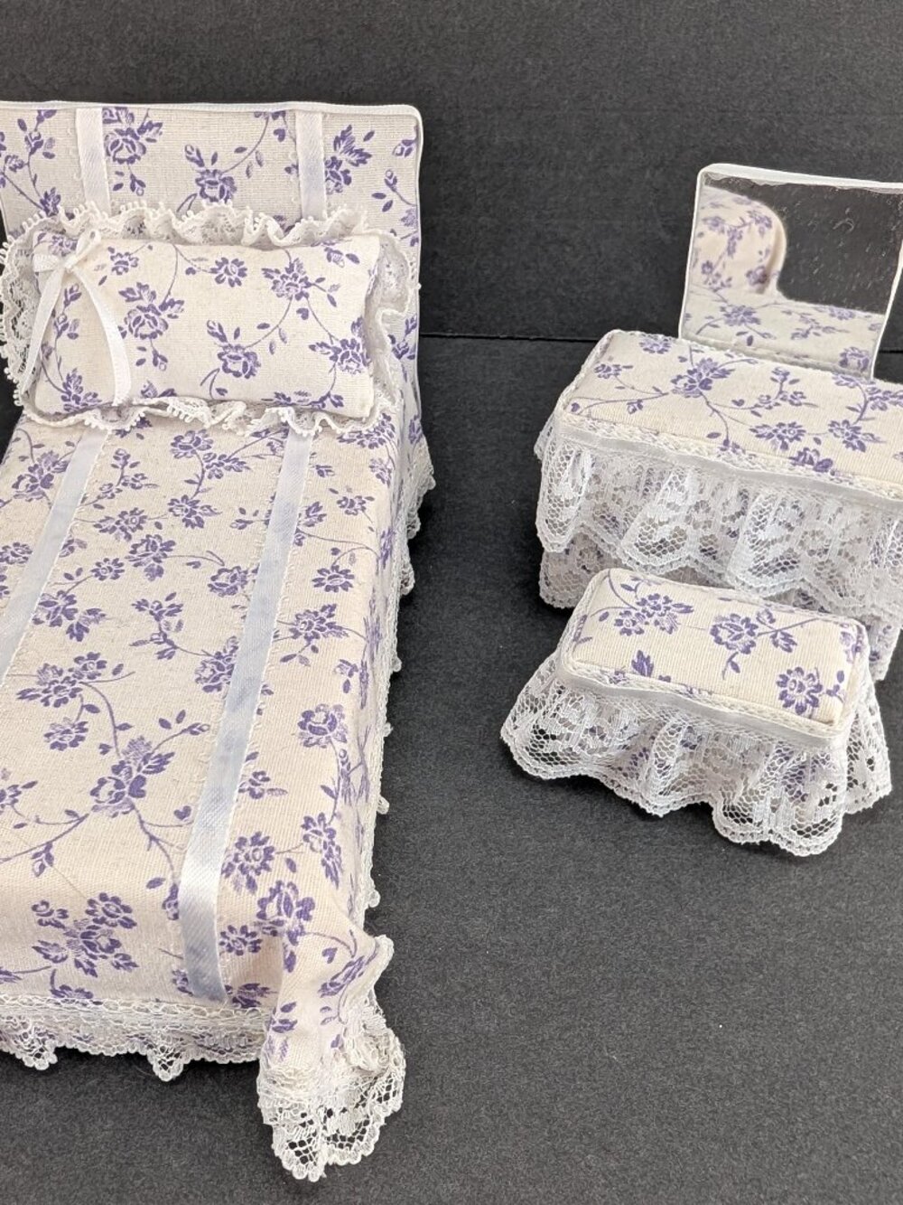 Dollhouse Furniture Twin Bed and Matching Dresser Vanity & Bench Blue Floral